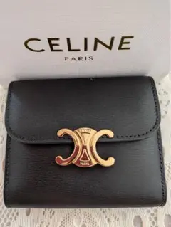 美品 CELINE トリオンフ 三つ折り財布 ブラック - メルカリ