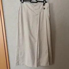 gu アイボリー系チェック柄スカート