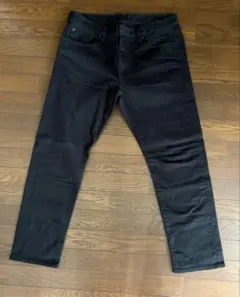 UNIQLO ブラックデニム セルビッジスリムフィット