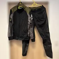極美品 umbro ジャージ上下セットアップ ブラック/グレー/オリーブ M