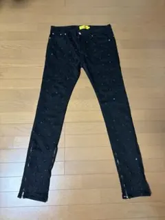 GUAPI スターパッチ ブラックデニムパンツ 30インチ - メルカリ