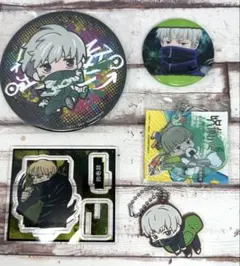 呪術廻戦　缶バッジ　アクスタ　ガチャ　狗巻棘
