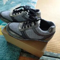 ALTPHA CUBIC スニーカー 24.5cmのサムネイル
