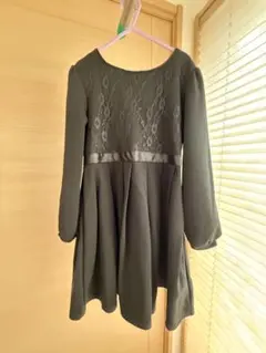 黒長袖ワンピース 130cm