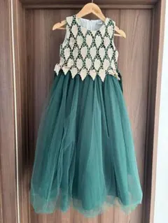 キッズ130㎝　緑色ドレス