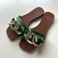 ZARA ビット付き　グリーン　フラットサンダル　サイズ37