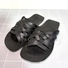 美品 BUTTERO 2631 TRAVELイタリア製 サンダル 編み込み 39のサムネイル