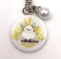 キーホルダー✨シマエナガ✨パール✨レジン✨ミモザ✨チャーム✨かわいい✨白ラメEA
