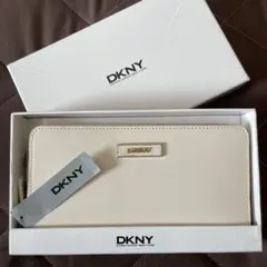 2025年最新】DKNY財布の人気アイテム - メルカリ