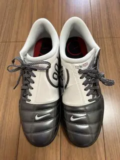 ナイキ　トータル90 シューズ