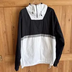 VOLCOM ナイロンジャケット ハーフジップ ブラック×ホワイト XLサイズ