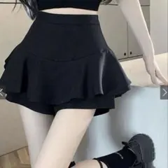 グレイル ♡フリル付きブラックショートパンツ M