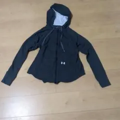 Under Armour グレー フルジップパーカー