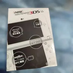 美品　New ニンテンドー3DS LL パールホワイト