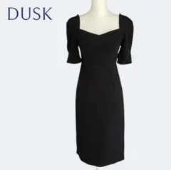 新品◆DUSKダスク 上品デコルテ美人バルーン袖のブラックタイトワンピース Sのサムネイル