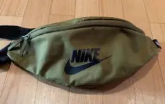 Nike ボディバッグ オリーブ