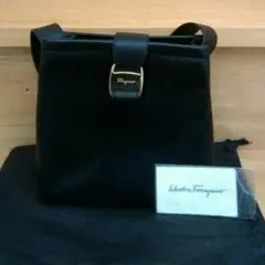 大幅値下げ【Ferragamo】ヴァラ ショルダーバック