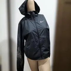 ウィンドブレーカー ランニングウェア