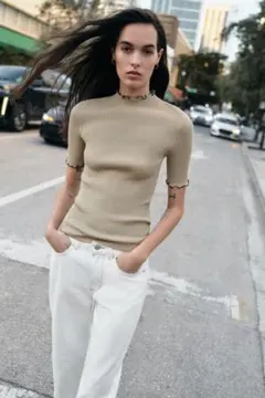 ZARAのリブニットS サイズ 新品タグ付き