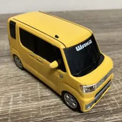 ダイハツ WAKE ミニカー イエローのサムネイル