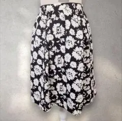美品❤ロペピクニック 花柄 膝下フレアスカート 白黒 裏地付き