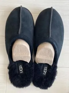 UGG アグ PEARLE スリッポン サンダル スリッパ 26cm ブラックのサムネイル
