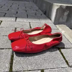 ADUN レッド エナメル バレエシューズ フラットパンプスのサムネイル