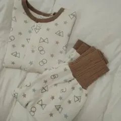 新品未使用　ベビーパジャマ　サイズ95cm
