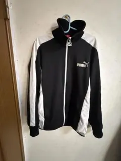 PUMA フルジップジャケット ブラック/ホワイト
