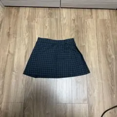 GUのサイドプリーツチェックスコート