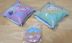 シナモロール くら寿司コラボ クッションチャーム2個　 缶バッジ1個セット