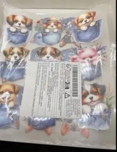 犬と猫のイラストが描かれたシール