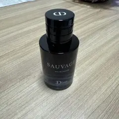 Dior SAUVAGE Eau de Parfum 箱付き