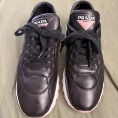 PRADA プラダ スニーカー ブラック ピンクのサムネイル