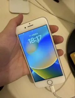 Apple iPhone 8 シルバー 本体
