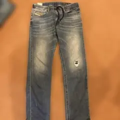 ジョグジーンズライトブルー ダメージ加工 ストレートジーンズ