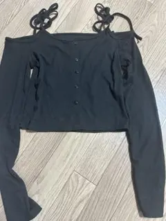 オフショルダー クロップド丈 長袖トップス 黒