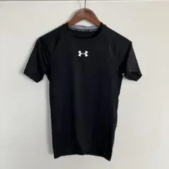 UNDER ARMOUR ブラック 半袖アンダーシャツ SM