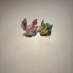 ポケモン　びっくらたまご　イーブイフレンズ　ニンフィア　リーフィア