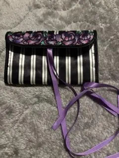 Anna sui 化粧ポーチ　サテン&プラスチック
