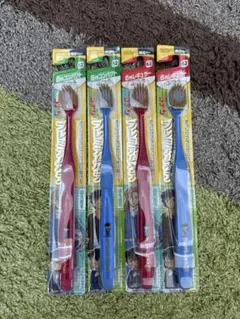 エビス EBiSU プレミアムケア 限定　名探偵コナン ハブラシ　日本製　4本のサムネイル