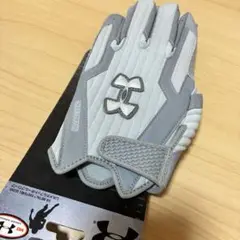 アンダーアーマー フットボールグローブ MDサイズ　新品未使用