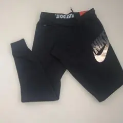 NIKE スウェットパンツ タイトフィット　 ブラック　レディース Lサイズ