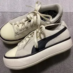PUMA スニーカー ホワイト 厚底　24.5 未使用