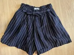 ユニクロ　JW ANDERSON リネンブレンドタックショートパンツ