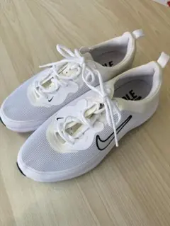 Nike ホワイト スニーカー　23.5cm DC0101-108