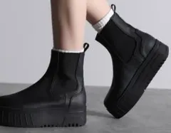 厚底 ブラック サイドゴアブーツ