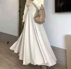 Louere 薄手ハイウエストボリュームフレアスカート