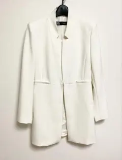 ZARA ホワイト ノーカラージャケット　ジャケット
