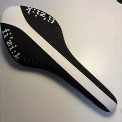 fizik arione フィジーク　アリオネ　ロードバイク　自転車　サドルのサムネイル